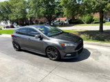 Used 2017 Ford Focus ST image 2