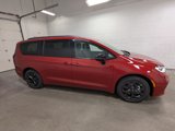 New 2025 Chrysler Pacifica Premium image 2