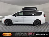 New 2025 Chrysler Pacifica Select image 4