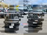 Used 2017 Jeep Renegade Latitude image 2