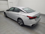 Used 2022 Nissan Altima 2.5 SV image 3