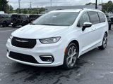 New 2026 Chrysler Pacifica Pinnacle image 3