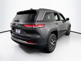 Used 2024 Jeep Grand Cherokee Limited image 5