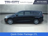 New 2025 Chrysler Pacifica Select image 2
