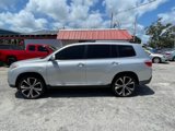 Used 2012 Toyota Highlander Limited image 3