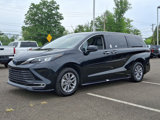 Certified 2024 Toyota Sienna XLE image 3