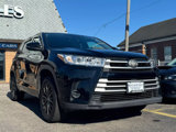 Used 2017 Toyota Highlander AWD V6 image 3