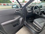 New 2025 Mitsubishi Outlander SE image 6