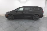 New 2025 Chrysler Pacifica Limited image 5