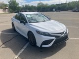 Used 2024 Toyota Camry SE image 3