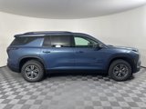 New 2026 Chevrolet Traverse LT image 2