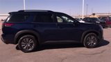 Used 2024 Nissan Pathfinder SV image 2