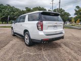 Used 2023 Chevrolet Suburban Premier image 2