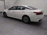Used 2023 Nissan Altima 2.5 SV image 3