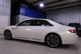 Used 2019 Lincoln Continental Reserve image 2