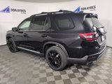 New 2025 Honda Pilot Touring image 3