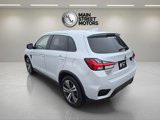Used 2023 Mitsubishi Outlander Sport SE image 3