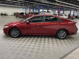 Used 2024 Hyundai Elantra SEL image 3