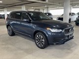 Used 2022 Volvo XC90 T6 Momentum image 2