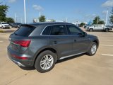 Used 2024 Audi Q5 2.0T Premium w/ Convenience Package image 3