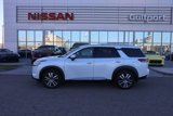 New 2025 Nissan Pathfinder Platinum image 3
