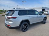 Used 2022 Jeep Grand Cherokee L Laredo image 4