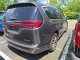 Used 2023 Chrysler Pacifica Touring-L image 5