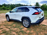 Used 2022 Toyota RAV4 XLE Premium image 5