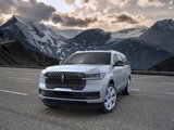 New 2025 Lincoln Navigator L Reserve image 2