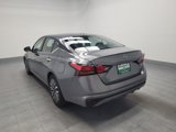 Used 2023 Nissan Altima 2.5 SV image 5