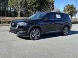 New 2025 Nissan Pathfinder Platinum image 3