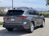 Used 2022 Toyota Highlander LE image 2