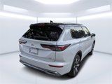 New 2025 Mitsubishi Outlander SEL image 3