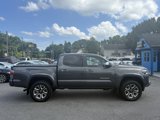 Used 2017 Toyota Tacoma Limited image 5