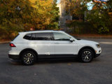 Used 2020 Volkswagen Tiguan SE w/ Panoramic Sunroof Package image 4