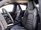 Used 2025 Porsche Cayenne Turbo image 5