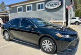 Used 2020 Toyota Camry LE image 2
