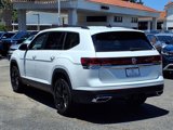 New 2025 Volkswagen Atlas SE image 4
