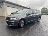 Used 2022 Chrysler Pacifica Touring-L image 5