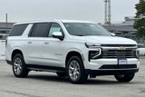 New 2025 Chevrolet Suburban Premier image 2