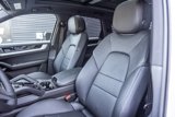 Certified 2025 Porsche Cayenne image 5