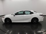 Used 2024 Toyota Camry SE image 5