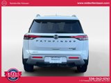 New 2025 Nissan Pathfinder Platinum w/ Black Appearance Package image 5
