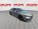 Used 2025 Toyota Camry SE image 2