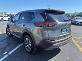Used 2022 Nissan Rogue SV image 3