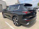 New 2025 Mitsubishi Outlander SE image 3
