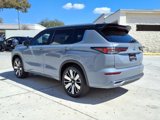 New 2025 Mitsubishi Outlander SEL image 3