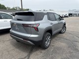 New 2026 Chevrolet Equinox LT w/ Convenience Package II image 2