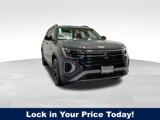 New 2025 Volkswagen Atlas Peak Edition SE image 1