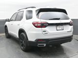 Used 2025 Honda Pilot Black Edition image 6